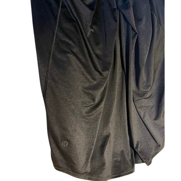 Lululemon black tank top sz m/l - Picture 2 of 4